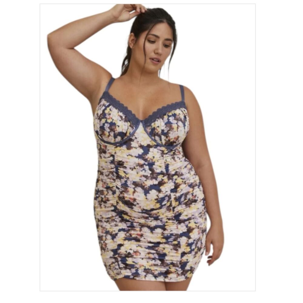 Torrid Curve Mesh Crochet Trim Underwire Chemise 3